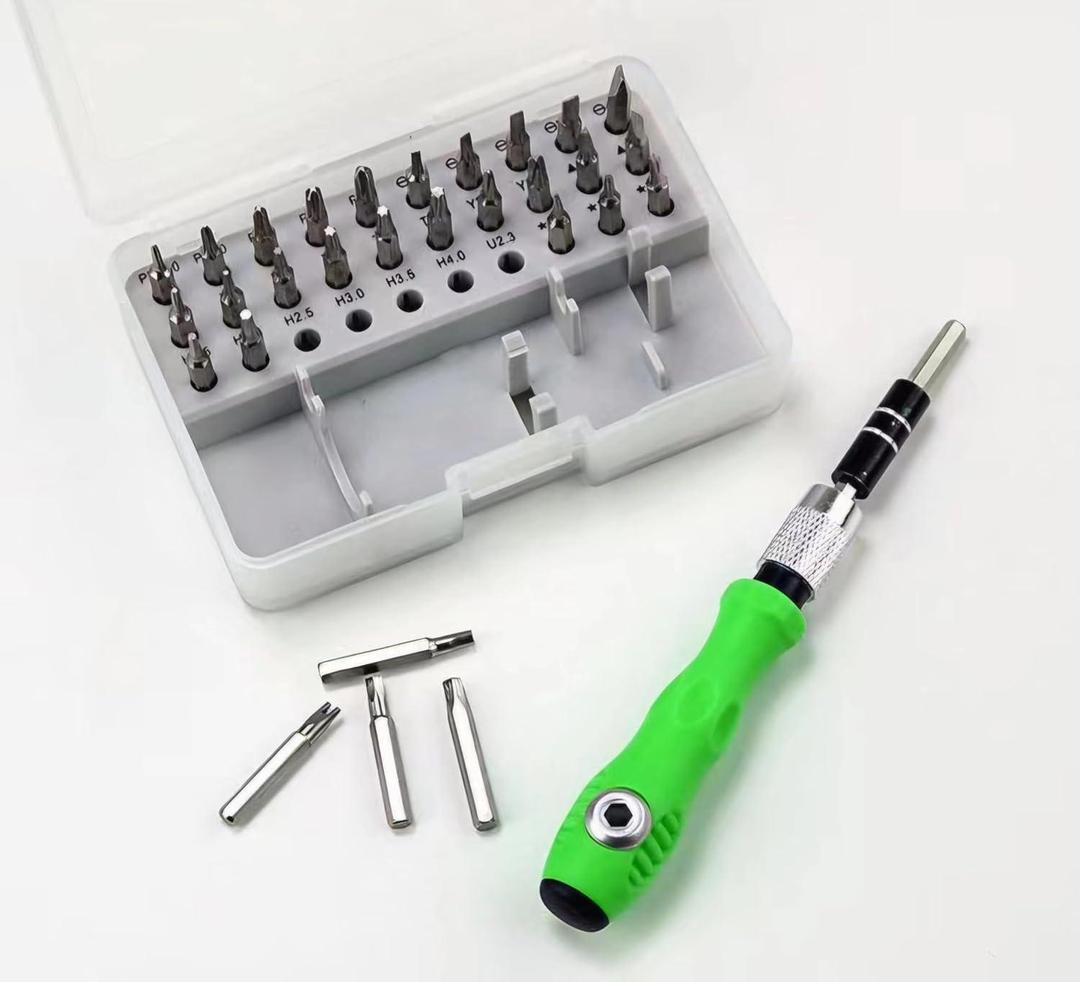 32-in-1 Screwdriver Set Green Black Chrome Vanadium Steel